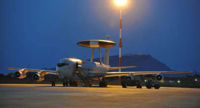 AWACS din România pentru Joe Biden