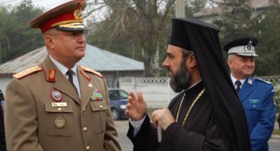 Zece ani de NATO, 12 ani de Afganistan…